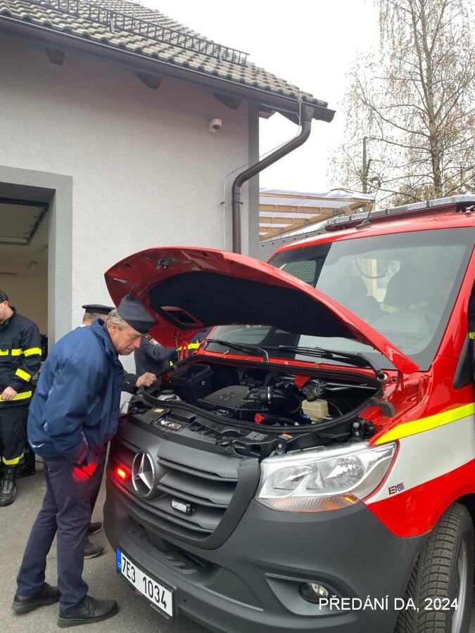 Předání dopravního automobilu